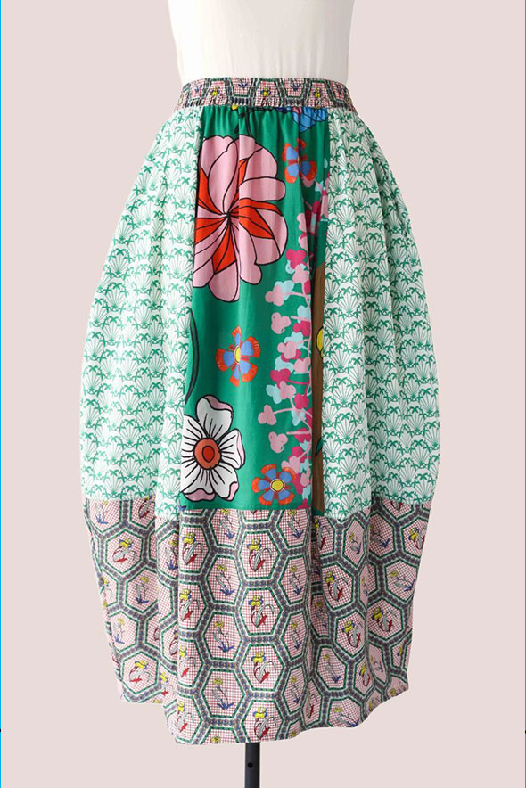 atelier-4 The skirt that thinks it is a painting.